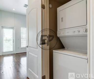 Main picture of 330 Austin Ave