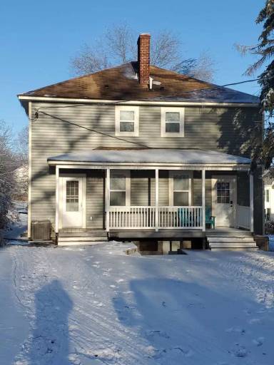 Main picture of 104 W College Ave