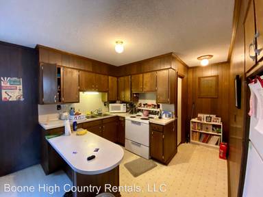 Main picture of 243 Bamboo Rd