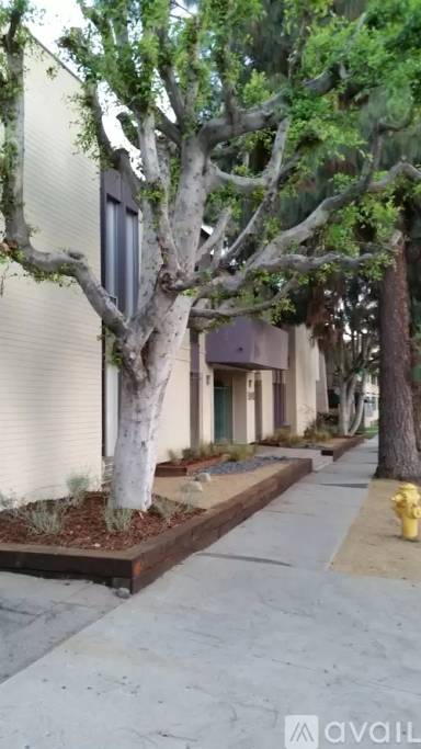 Main picture of 5040 Tujunga Ave