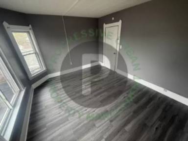 Main picture of 2155 W 96th St