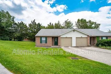 Main picture of 322 Hawthorne Oaks Way