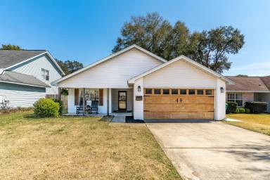 Main picture of 125 Wright Cir