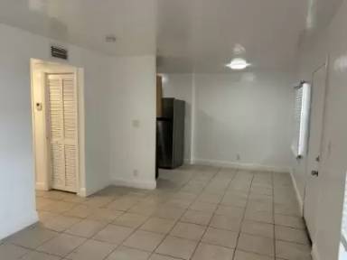 Main picture of 1333 S Dixie Hwy