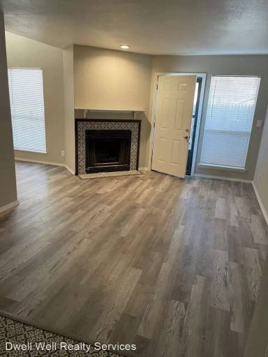 Main picture of 2801 S Juniper Ave