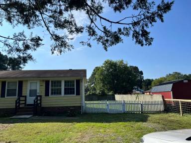 Main picture of 5221 Thornington Dr