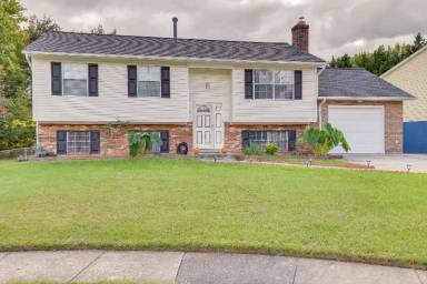 Main picture of 7404 Lothian Ln