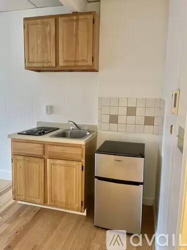 Main picture of 272 Newbury St