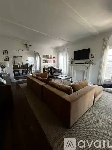 Main picture of 1874 S Redondo Blvd