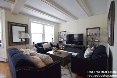 Main picture of 1780 Beacon St