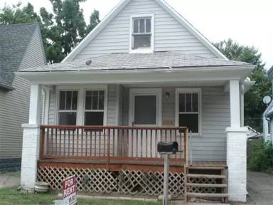 Main picture of 104 W George Ave
