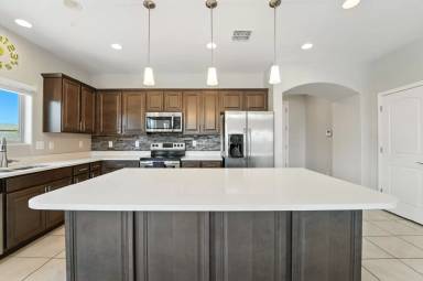 Main picture of 23795 W Cocopah St