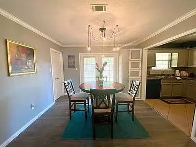 Main picture of 409 Capri Rd