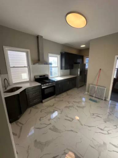 Main picture of 296 Clifton Ave