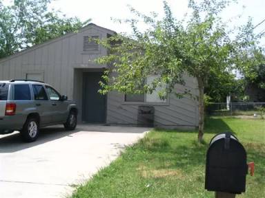 Main picture of 300 Richards St