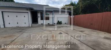 Main picture of 945 College Dr