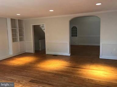 Main picture of 1425 34th St NW