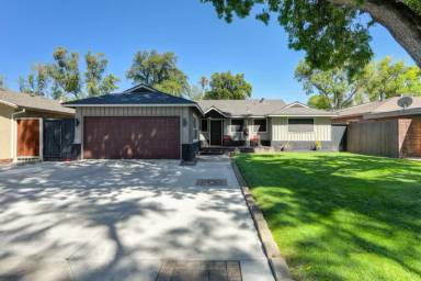 Main picture of 720 Ramona Ave