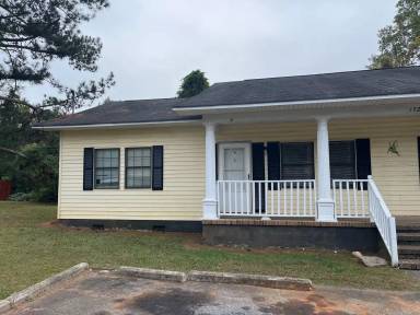 Main picture of 1723 W Poplar St