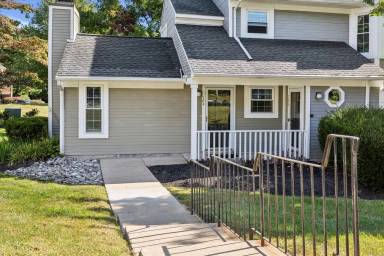 Main picture of 784 Scotch Way