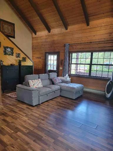 Main picture of 1235 W Navajo Ln