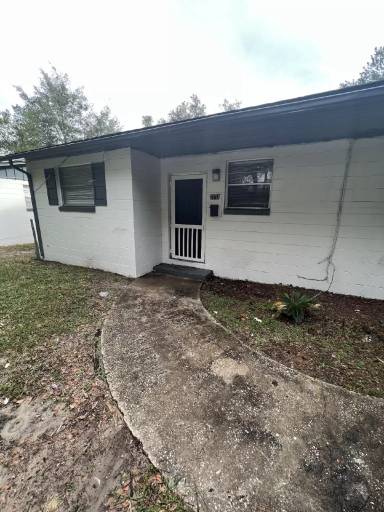 Main picture of 7140 Conant Ave