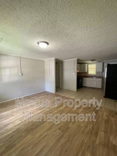 Main picture of 130 House Cir