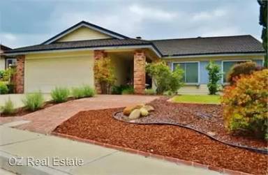 Main picture of 6545 Decanture St