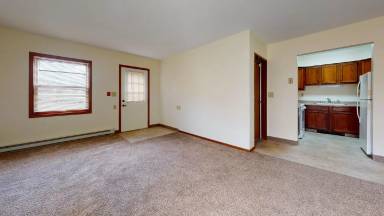 Main picture of 566 Clark St