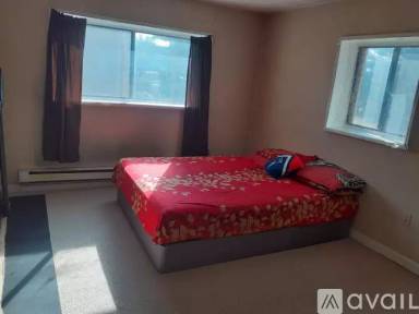 Main picture of 284 Codman Hill Rd
