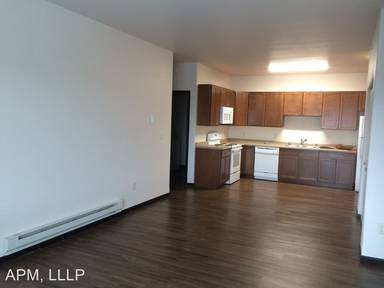 Main picture of 1 Cedar Dr