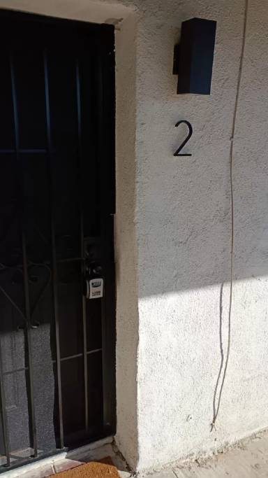 Main picture of 421 E President St