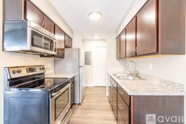 Main picture of 800 6th St S