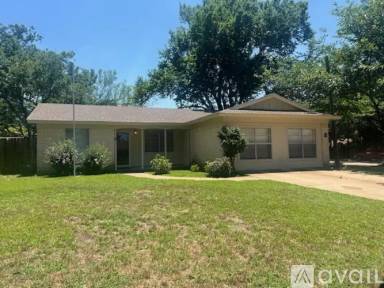 Main picture of 2218 Clover Park Dr