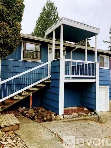 Main picture of 4012 30th Ave W