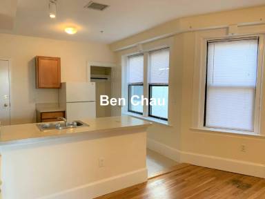 Main picture of 881 Massachusetts Ave