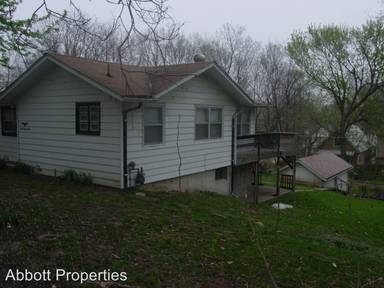 Main picture of 437 Spruce 4308 Thompson