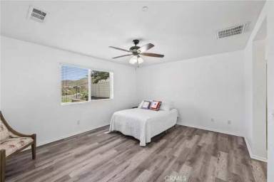 Main picture of 35142 Sorrel Ln