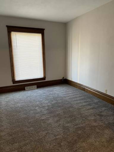 Main picture of 314 N Chicago Ave