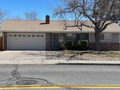Main picture of 3348 4th St