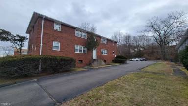 Main picture of 75 Weybosset St