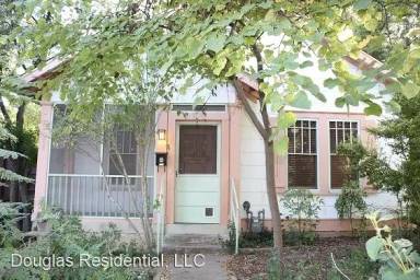 Main picture of 305 Leland St