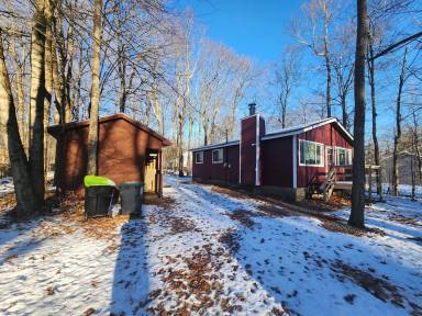 Main picture of 810 Trafalgar Rd