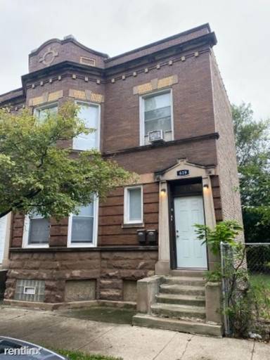 Main picture of 619 E 74th St