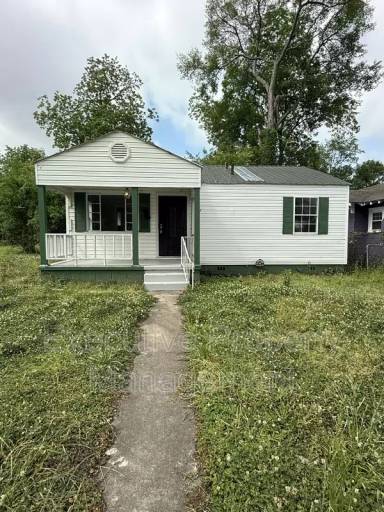 Main picture of 3736 Oak Ave SW