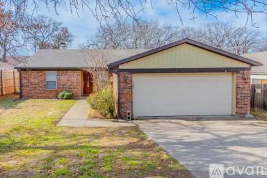Main picture of 4902 Crest Dr