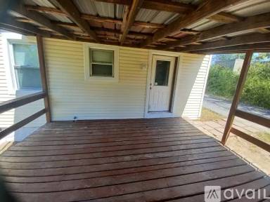 Main picture of 10512 Litz Ave