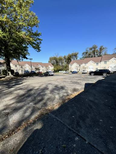 Main picture of 111 Hiawatha Trl