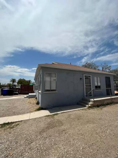 Main picture of 612 W Orange Ave