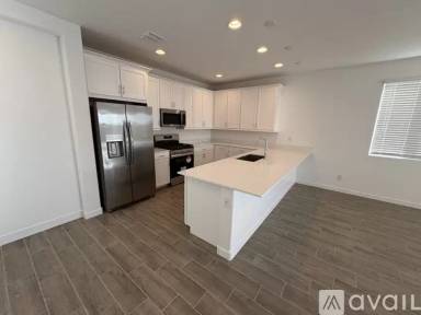 Main picture of 3228 S Piedra